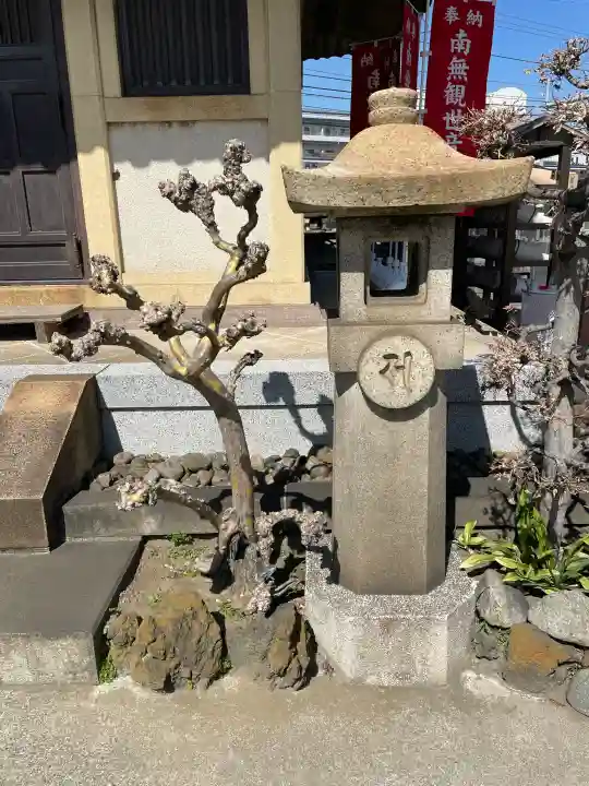 慶運寺の{uncategorized: "未分類", other: "その他", undefined: "問題あり", building: "その他建物", grave: "お墓", sacred_gate: "鳥居", guardian: "狛犬", statue: "像", buddha: "仏像", history: "歴史", nature: "自然", garden: "庭園", animal: "動物", pagoda: "塔", temizu: "手水舎", mountain_gate: "山門・神門", sanctuary: "本殿・本堂", subordinate: "末社・摂社", art: "芸術", scenery: "景色", jizo: "地蔵", ema: "絵馬", goshuin: "御朱印", omikuji: "おみくじ", items: "授与品その他", amulet: "お守り", goshuincho: "御朱印帳", eats: "食事", festival: "お祭り", votive_dance: "神楽", shichigosan: "七五三参", wedding: "結婚式", experience: "体験その他", initially: "初詣", around: "周辺", anti_infection: "感染症対策"}
