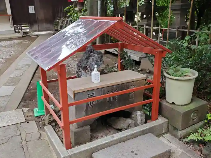 王子稲荷神社の手水舎