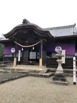 鶴山八幡宮の本殿・本堂