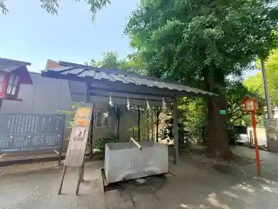赤城神社の{uncategorized: "未分類", other: "その他", undefined: "問題あり", building: "その他建物", grave: "お墓", sacred_gate: "鳥居", guardian: "狛犬", statue: "像", buddha: "仏像", history: "歴史", nature: "自然", garden: "庭園", animal: "動物", pagoda: "塔", temizu: "手水舎", mountain_gate: "山門・神門", sanctuary: "本殿・本堂", subordinate: "末社・摂社", art: "芸術", scenery: "景色", jizo: "地蔵", ema: "絵馬", goshuin: "御朱印", omikuji: "おみくじ", items: "授与品その他", amulet: "お守り", goshuincho: "御朱印帳", eats: "食事", festival: "お祭り", votive_dance: "神楽", shichigosan: "七五三参", wedding: "結婚式", experience: "体験その他", initially: "初詣", around: "周辺", anti_infection: "感染症対策"}