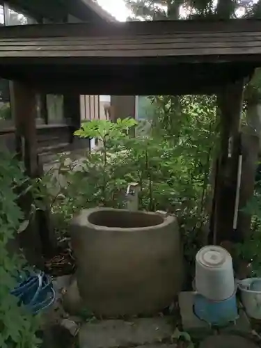 行者寺の手水舎