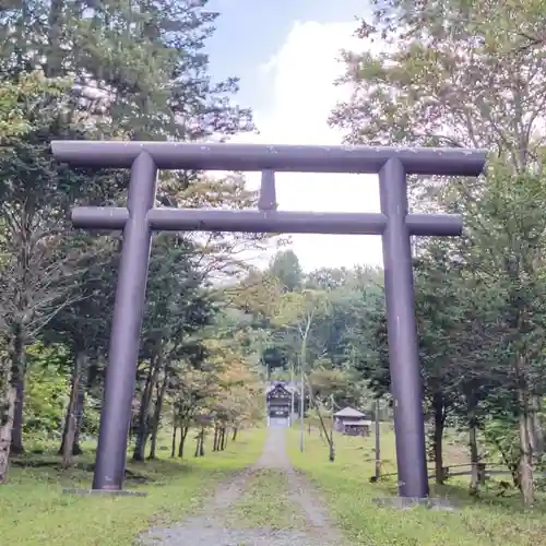忠類神社の鳥居