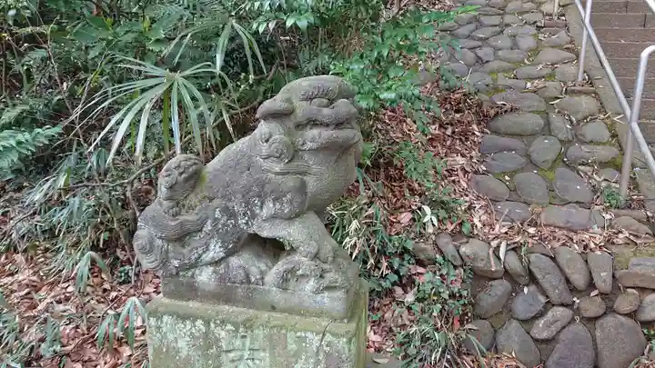 大麻止乃豆乃天神社の狛犬