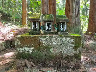 戸隠神社宝光社の末社・摂社