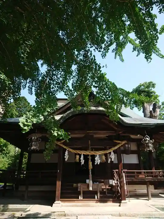 賀羅加波神社の本殿・本堂