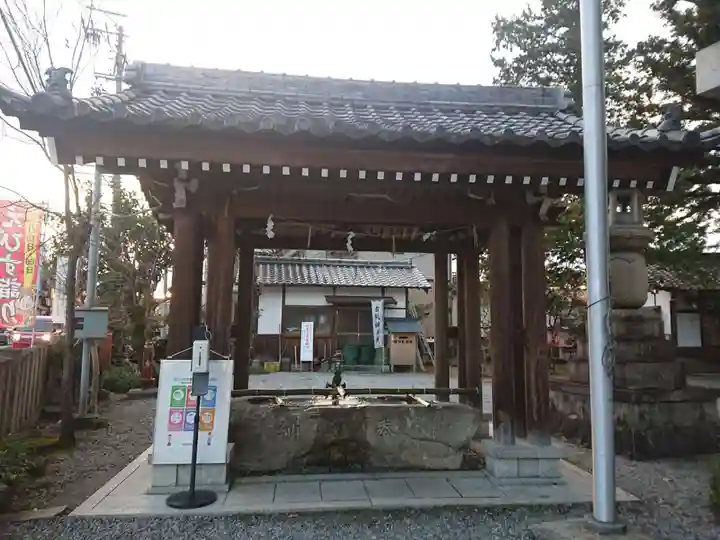 西宮神社の手水舎