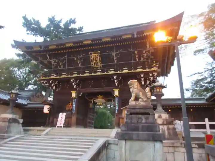 北野天満宮の山門・神門