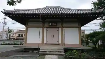 龍華寺の本殿・本堂
