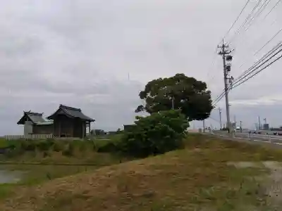 比咩神社の{uncategorized: "未分類", other: "その他", undefined: "問題あり", building: "その他建物", grave: "お墓", sacred_gate: "鳥居", guardian: "狛犬", statue: "像", buddha: "仏像", history: "歴史", nature: "自然", garden: "庭園", animal: "動物", pagoda: "塔", temizu: "手水舎", mountain_gate: "山門・神門", sanctuary: "本殿・本堂", subordinate: "末社・摂社", art: "芸術", scenery: "景色", jizo: "地蔵", ema: "絵馬", goshuin: "御朱印", omikuji: "おみくじ", items: "授与品その他", amulet: "お守り", goshuincho: "御朱印帳", eats: "食事", festival: "お祭り", votive_dance: "神楽", shichigosan: "七五三参", wedding: "結婚式", experience: "体験その他", initially: "初詣", around: "周辺", anti_infection: "感染症対策"}