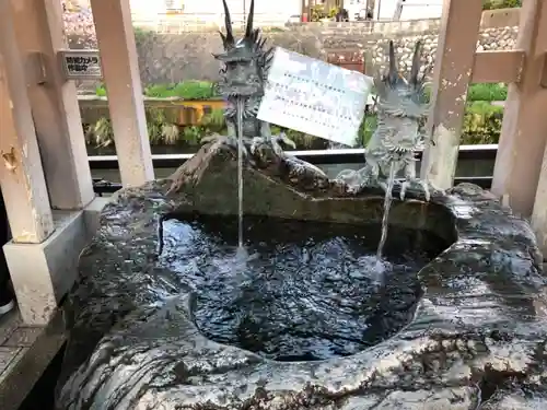 石倉町延命地蔵尊の手水舎