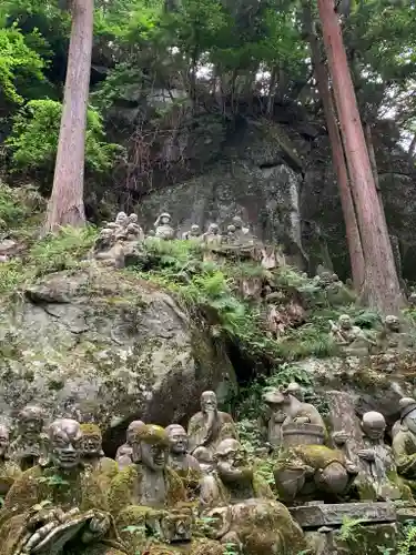 東堂山 満福寺（昭和羅漢）の像