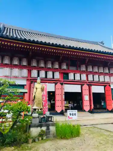 愛染堂勝鬘院の本殿・本堂