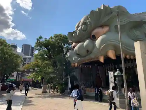 難波八阪神社の狛犬