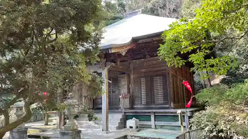 岩殿寺の本殿・本堂