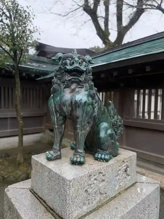 宗像大社の{uncategorized: "未分類", other: "その他", undefined: "問題あり", building: "その他建物", grave: "お墓", sacred_gate: "鳥居", guardian: "狛犬", statue: "像", buddha: "仏像", history: "歴史", nature: "自然", garden: "庭園", animal: "動物", pagoda: "塔", temizu: "手水舎", mountain_gate: "山門・神門", sanctuary: "本殿・本堂", subordinate: "末社・摂社", art: "芸術", scenery: "景色", jizo: "地蔵", ema: "絵馬", goshuin: "御朱印", omikuji: "おみくじ", items: "授与品その他", amulet: "お守り", goshuincho: "御朱印帳", eats: "食事", festival: "お祭り", votive_dance: "神楽", shichigosan: "七五三参", wedding: "結婚式", experience: "体験その他", initially: "初詣", around: "周辺", anti_infection: "感染症対策"}