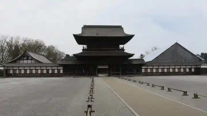 瑞龍寺の山門・神門