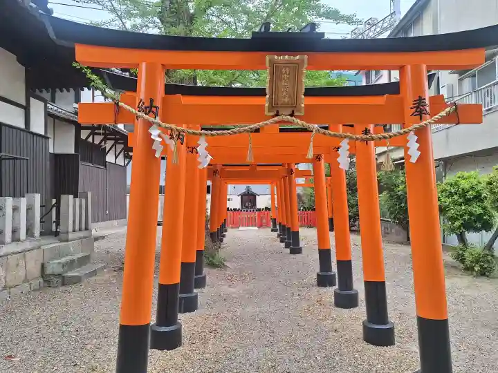 島頭天満宮の{uncategorized: "未分類", other: "その他", undefined: "問題あり", building: "その他建物", grave: "お墓", sacred_gate: "鳥居", guardian: "狛犬", statue: "像", buddha: "仏像", history: "歴史", nature: "自然", garden: "庭園", animal: "動物", pagoda: "塔", temizu: "手水舎", mountain_gate: "山門・神門", sanctuary: "本殿・本堂", subordinate: "末社・摂社", art: "芸術", scenery: "景色", jizo: "地蔵", ema: "絵馬", goshuin: "御朱印", omikuji: "おみくじ", items: "授与品その他", amulet: "お守り", goshuincho: "御朱印帳", eats: "食事", festival: "お祭り", votive_dance: "神楽", shichigosan: "七五三参", wedding: "結婚式", experience: "体験その他", initially: "初詣", around: "周辺", anti_infection: "感染症対策"}