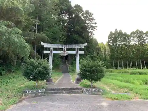 白山神社の鳥居