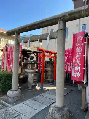 穏田神社の鳥居