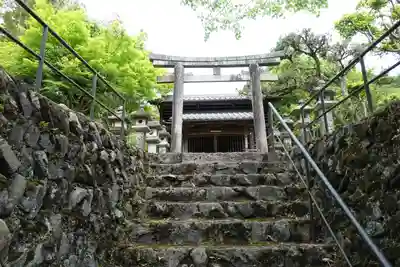 護法善神社の鳥居