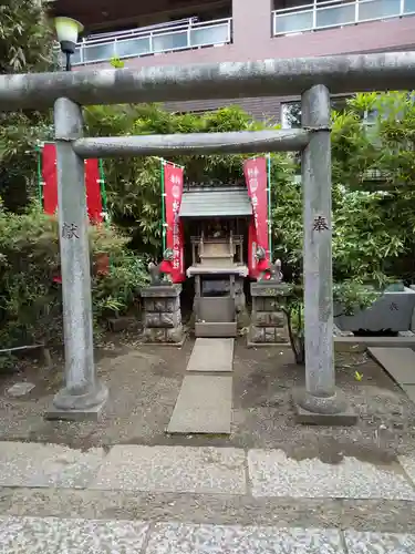池尻稲荷神社の鳥居