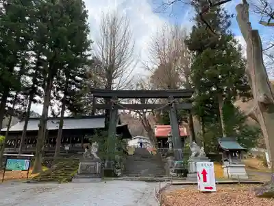 諏訪大社上社前宮の鳥居