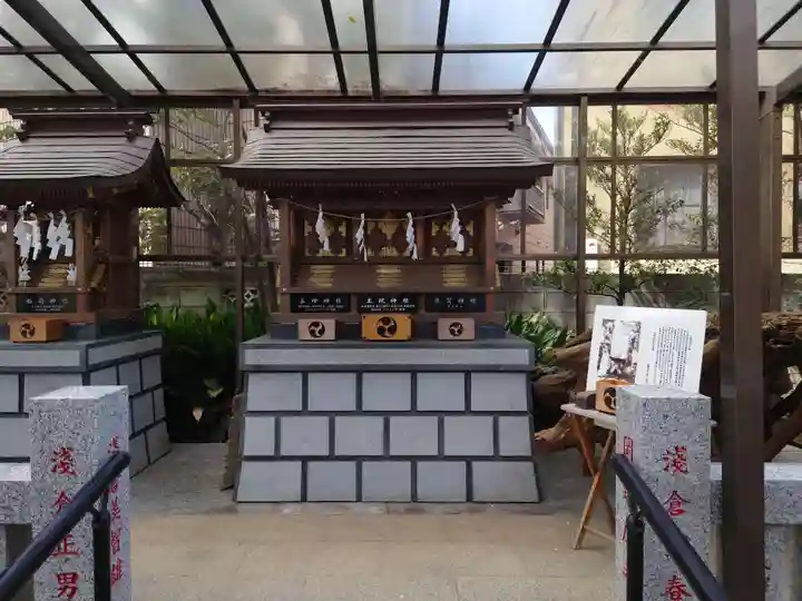 天沼熊野神社の末社・摂社