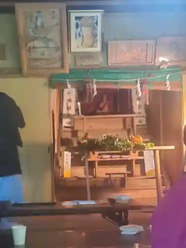 名草厳島神社の本殿・本堂