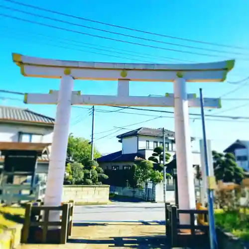 諏訪神社の鳥居