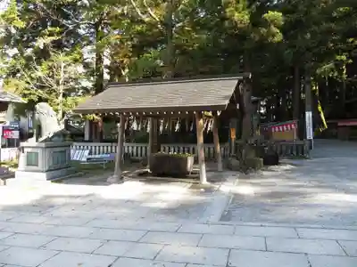 諏訪大社の手水舎