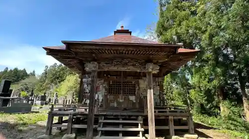 泉蔵院（鮎貝観音堂）(山形県)