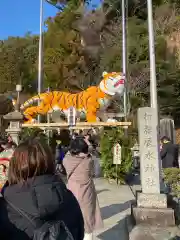 辰水神社の狛犬