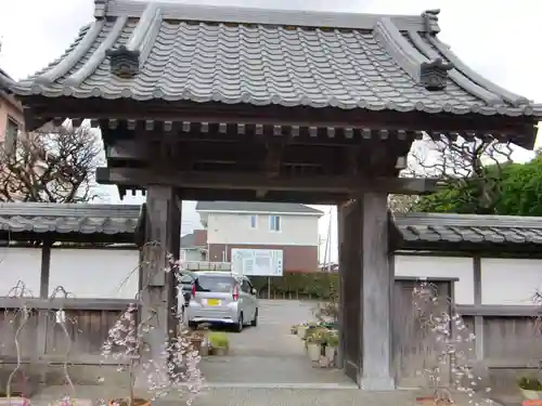 鏡円寺の山門