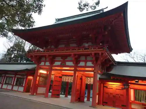 武蔵一宮氷川神社の山門・神門