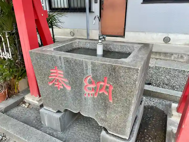 女塚神社の{uncategorized: "未分類", other: "その他", undefined: "問題あり", building: "その他建物", grave: "お墓", sacred_gate: "鳥居", guardian: "狛犬", statue: "像", buddha: "仏像", history: "歴史", nature: "自然", garden: "庭園", animal: "動物", pagoda: "塔", temizu: "手水舎", mountain_gate: "山門・神門", sanctuary: "本殿・本堂", subordinate: "末社・摂社", art: "芸術", scenery: "景色", jizo: "地蔵", ema: "絵馬", goshuin: "御朱印", omikuji: "おみくじ", items: "授与品その他", amulet: "お守り", goshuincho: "御朱印帳", eats: "食事", festival: "お祭り", votive_dance: "神楽", shichigosan: "七五三参", wedding: "結婚式", experience: "体験その他", initially: "初詣", around: "周辺", anti_infection: "感染症対策"}