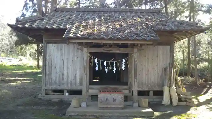 鷹房神社の本殿・本堂
