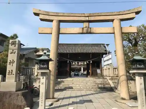 岡山神社の鳥居