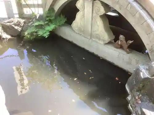 若宮神明社の庭園