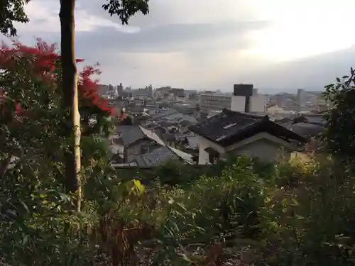 建勲神社の景色