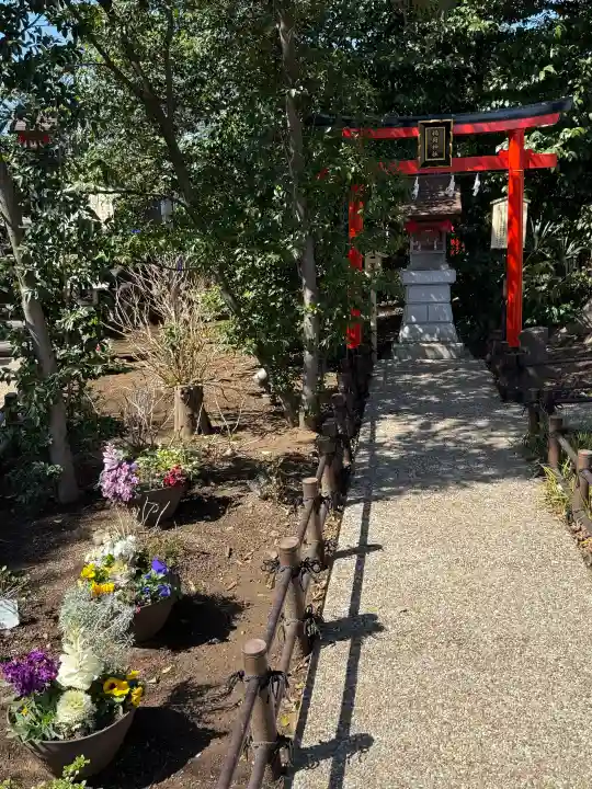 川越八幡宮の{uncategorized: "未分類", other: "その他", undefined: "問題あり", building: "その他建物", grave: "お墓", sacred_gate: "鳥居", guardian: "狛犬", statue: "像", buddha: "仏像", history: "歴史", nature: "自然", garden: "庭園", animal: "動物", pagoda: "塔", temizu: "手水舎", mountain_gate: "山門・神門", sanctuary: "本殿・本堂", subordinate: "末社・摂社", art: "芸術", scenery: "景色", jizo: "地蔵", ema: "絵馬", goshuin: "御朱印", omikuji: "おみくじ", items: "授与品その他", amulet: "お守り", goshuincho: "御朱印帳", eats: "食事", festival: "お祭り", votive_dance: "神楽", shichigosan: "七五三参", wedding: "結婚式", experience: "体験その他", initially: "初詣", around: "周辺", anti_infection: "感染症対策"}