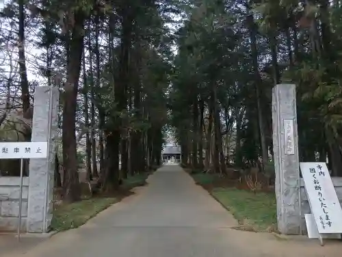 長竜寺の{uncategorized: "未分類", other: "その他", undefined: "問題あり", building: "その他建物", grave: "お墓", sacred_gate: "鳥居", guardian: "狛犬", statue: "像", buddha: "仏像", history: "歴史", nature: "自然", garden: "庭園", animal: "動物", pagoda: "塔", temizu: "手水舎", mountain_gate: "山門・神門", sanctuary: "本殿・本堂", subordinate: "末社・摂社", art: "芸術", scenery: "景色", jizo: "地蔵", ema: "絵馬", goshuin: "御朱印", omikuji: "おみくじ", items: "授与品その他", amulet: "お守り", goshuincho: "御朱印帳", eats: "食事", festival: "お祭り", votive_dance: "神楽", shichigosan: "七五三参", wedding: "結婚式", experience: "体験その他", initially: "初詣", around: "周辺", anti_infection: "感染症対策"}