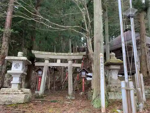 湯野上温泉神社の鳥居