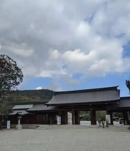 橿原神宮の山門・神門