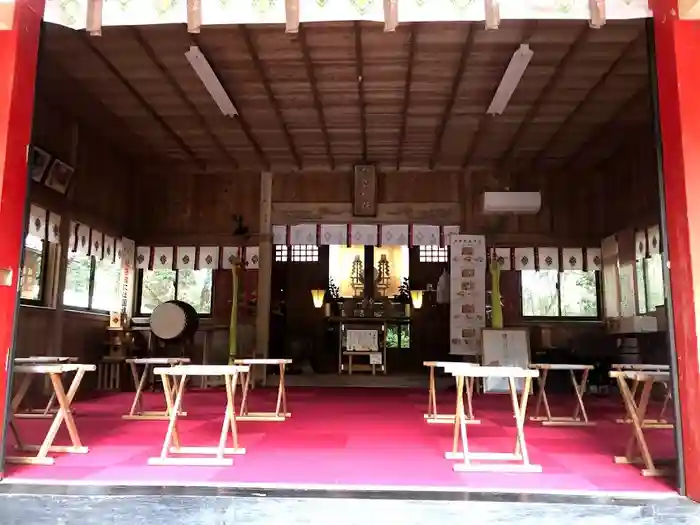 熊野神社の本殿