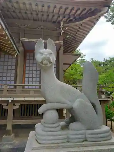 高山稲荷神社の狛犬