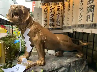 少彦名神社の像