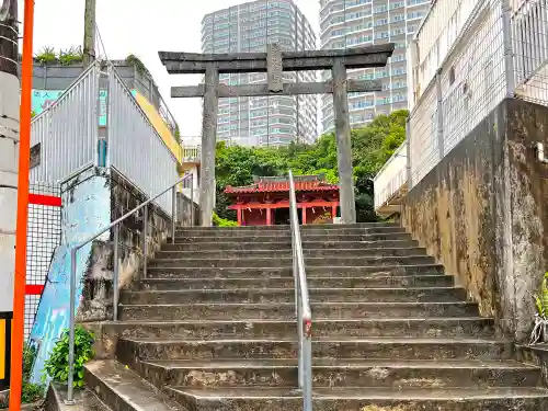 安里八幡宮の鳥居