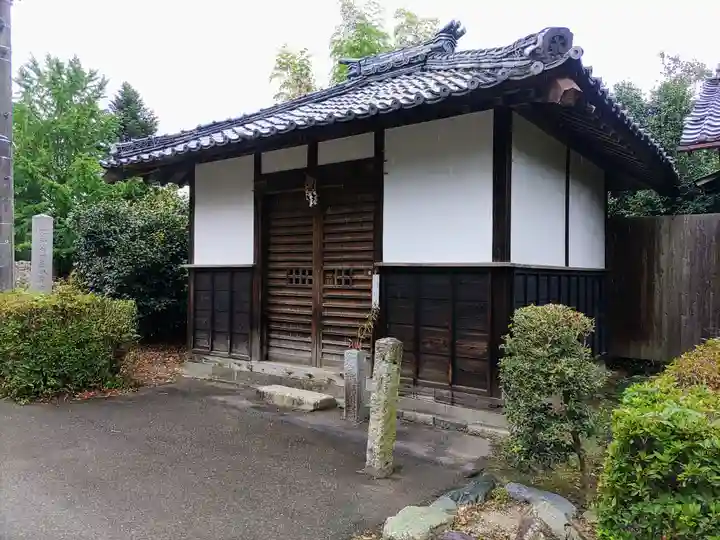 蓮華寺の末社・摂社