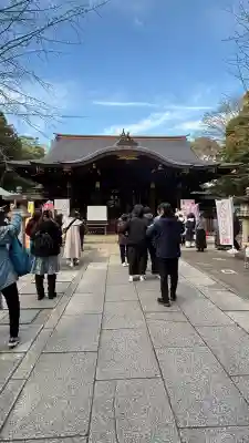 渋谷氷川神社の{uncategorized: "未分類", other: "その他", undefined: "問題あり", building: "その他建物", grave: "お墓", sacred_gate: "鳥居", guardian: "狛犬", statue: "像", buddha: "仏像", history: "歴史", nature: "自然", garden: "庭園", animal: "動物", pagoda: "塔", temizu: "手水舎", mountain_gate: "山門・神門", sanctuary: "本殿・本堂", subordinate: "末社・摂社", art: "芸術", scenery: "景色", jizo: "地蔵", ema: "絵馬", goshuin: "御朱印", omikuji: "おみくじ", items: "授与品その他", amulet: "お守り", goshuincho: "御朱印帳", eats: "食事", festival: "お祭り", votive_dance: "神楽", shichigosan: "七五三参", wedding: "結婚式", experience: "体験その他", initially: "初詣", around: "周辺", anti_infection: "感染症対策"}
