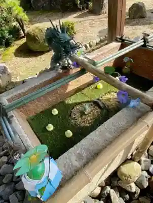 苗村神社の手水舎